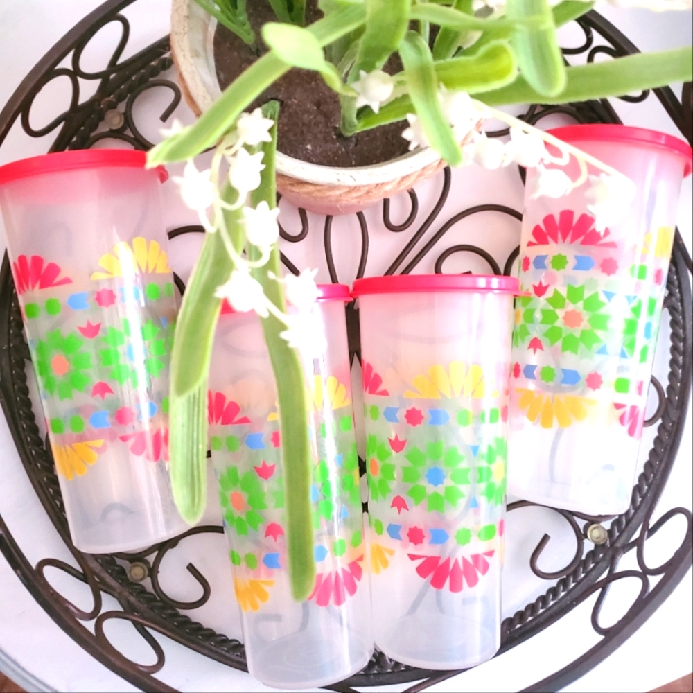 COPY - (FREE SHIPPING)☆New Tupperware 16 oz set of 4 tumbler cups with lids